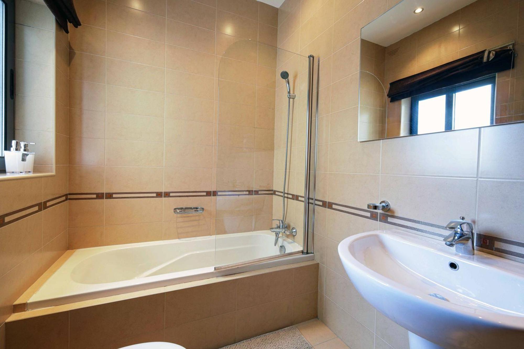 Modern 3Br Stylish & Spacious Apartment - Close To Sliema Promenade Gzira Exterior foto